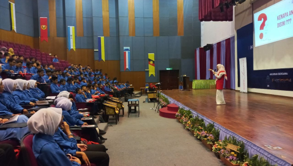 Seminar Membentuk Aura Kehidupan Sukses dengan kerjasama Aura Rezeki Malaysia